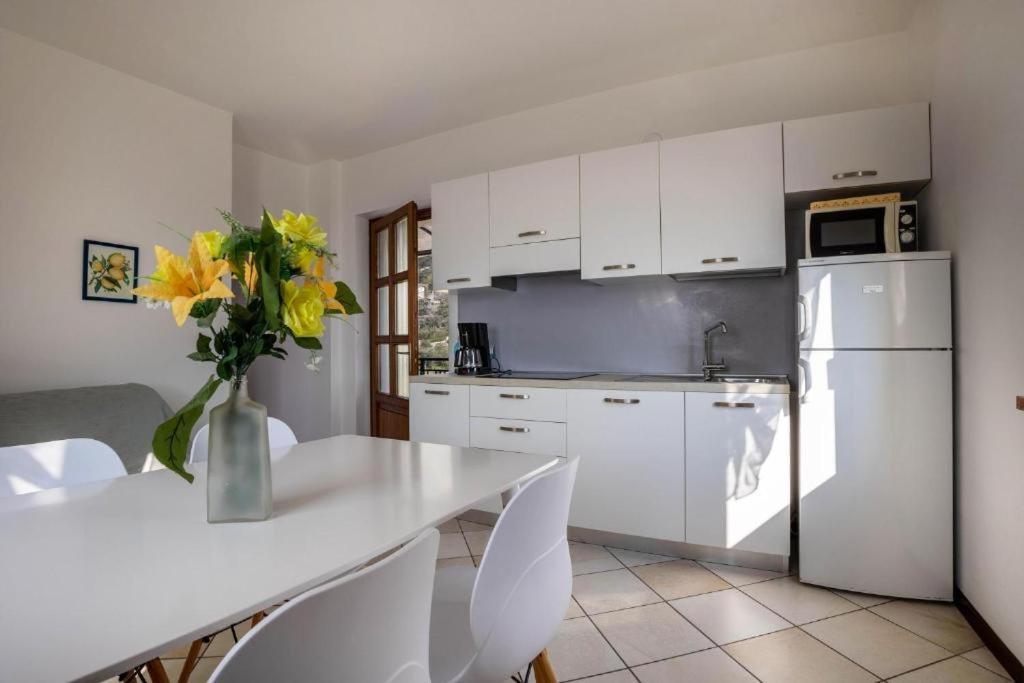 Appartamenti Casa Palazzina Malcesine Exteriör bild